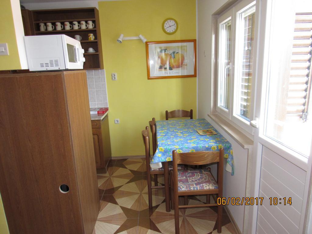 Guest House Vanessa Супетар Экстерьер фото